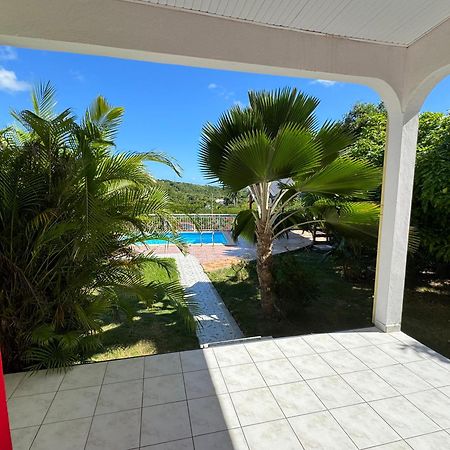 Gite Allee Des Cocotiers Saint-Francois  Exterior photo